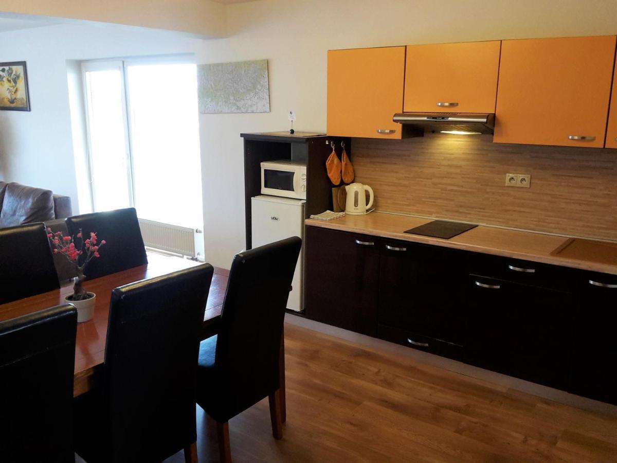 Apartman Slavkov Home & Parking Nová Lesná Exterior foto